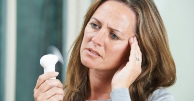 Ce ar trebui să mănânce femeile care sunt la menopauză! Alimentele care reduc bufeurile