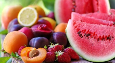 Cum combați deshidratarea. Alimente pe care trebuie să le incluzi în dieta ta