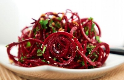 Cum faci salată de sfeclă roșie și ce beneficii are asupra sănătății tale