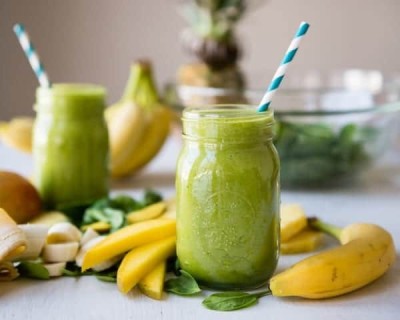 De ce să consumi smoothie-uri din fructe și iaurt. Beneficiile pe care le au asupra sănătății