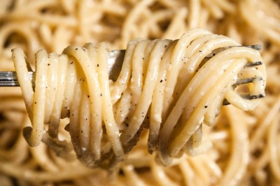 Paste carbonara - rețeta ideală pentru postul Crăciunului