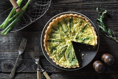 Quiche cu leurdă, brânză și ceapă verde, o rețetă ușor de făcut și delicioasă