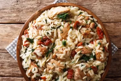 Rețete cu pui inspirate din bucătăria mediteraneană pe care să le încerci