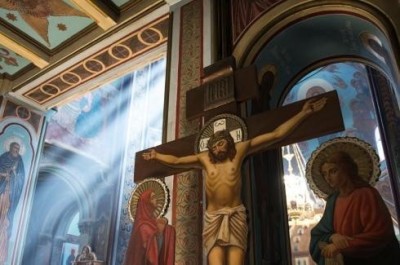 Rugăciunea pe care trebuie să o rostești în fiecare zi, la aceeași oră, ca să scapi de probleme