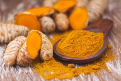 Turmericul, condimentul care ține cancerul la distanță! Ce se întâmplă dacă îl consumi constant