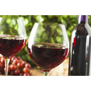 Ce se întâmplă în organismul tău dacă bei un pahar cu vin pe zi! Efectele sunt uimitoare