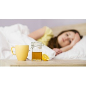 Cele mai eficiente remedii naturiste pe bază de miere pentru răceală