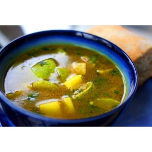 Ciorba de dovlecei, un preparat delicios, pe care-l poți savura și vara