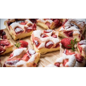 Cum faci cel mai bun pandișpan cu caise și căpșune