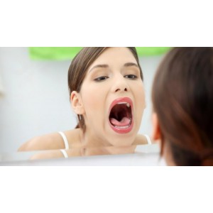 Cum să combați durerile în gât. Cele mai eficiente remedii naturiste