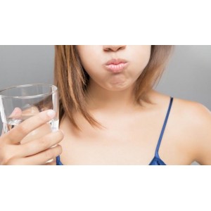 Cum să tratezi durerile în gât cu ajutorul remediilor naturiste. Cele mai bune rețete de gargară