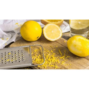 De ce n-ar trebui să arunci niciodată cojile de lămâie! Beneficiile lor pentru sănătate sunt uimitoare
