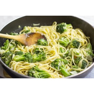 Paste cu broccoli și parmezan