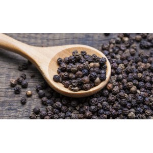 Piperul negru, o adevărată comoară pentru sănătate. De ce este bine să-l folosești în mâncărurile tale