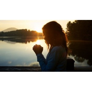 Rugăciunea pe care trebuie să o rostești în fiecare marți ca să scapi de necazuri