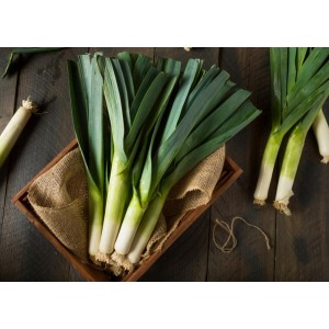 Simplu și delicios! Cum gătești mâncare de praz cu măsline și curcan