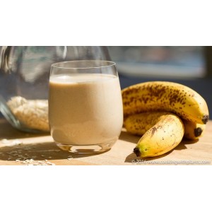 Smoothie cu banane și ovăz, rețeta ideală pentru un mic dejun sănătos