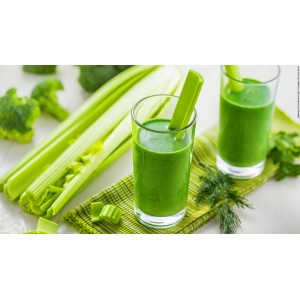 Sucul de țelină, băutura miraculoasă ce previne cancerul și detoxifiază rinichii