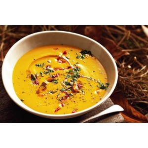 Supa cremă de dovleac, un deliciu al toamnei. Ce beneficii are pentru organism